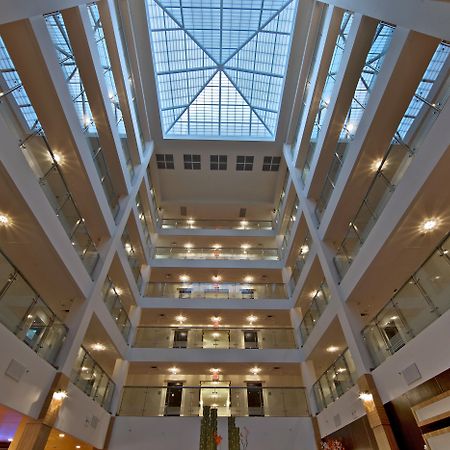 Doubletree By Hilton Sarasota Bradenton Airport Hotel Bagian luar foto