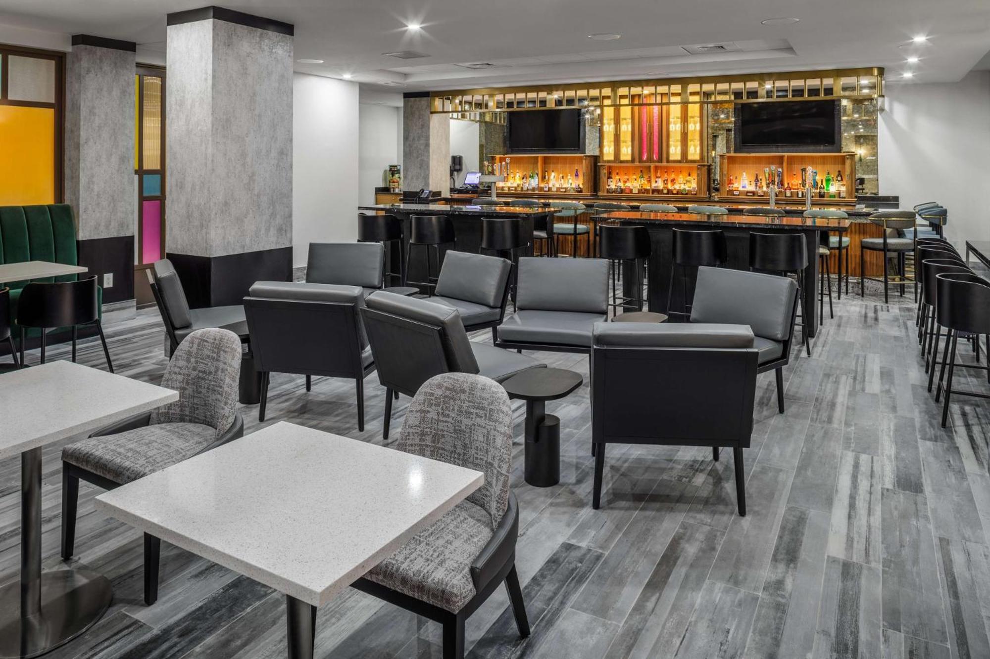 Doubletree By Hilton Sarasota Bradenton Airport Hotel Bagian luar foto