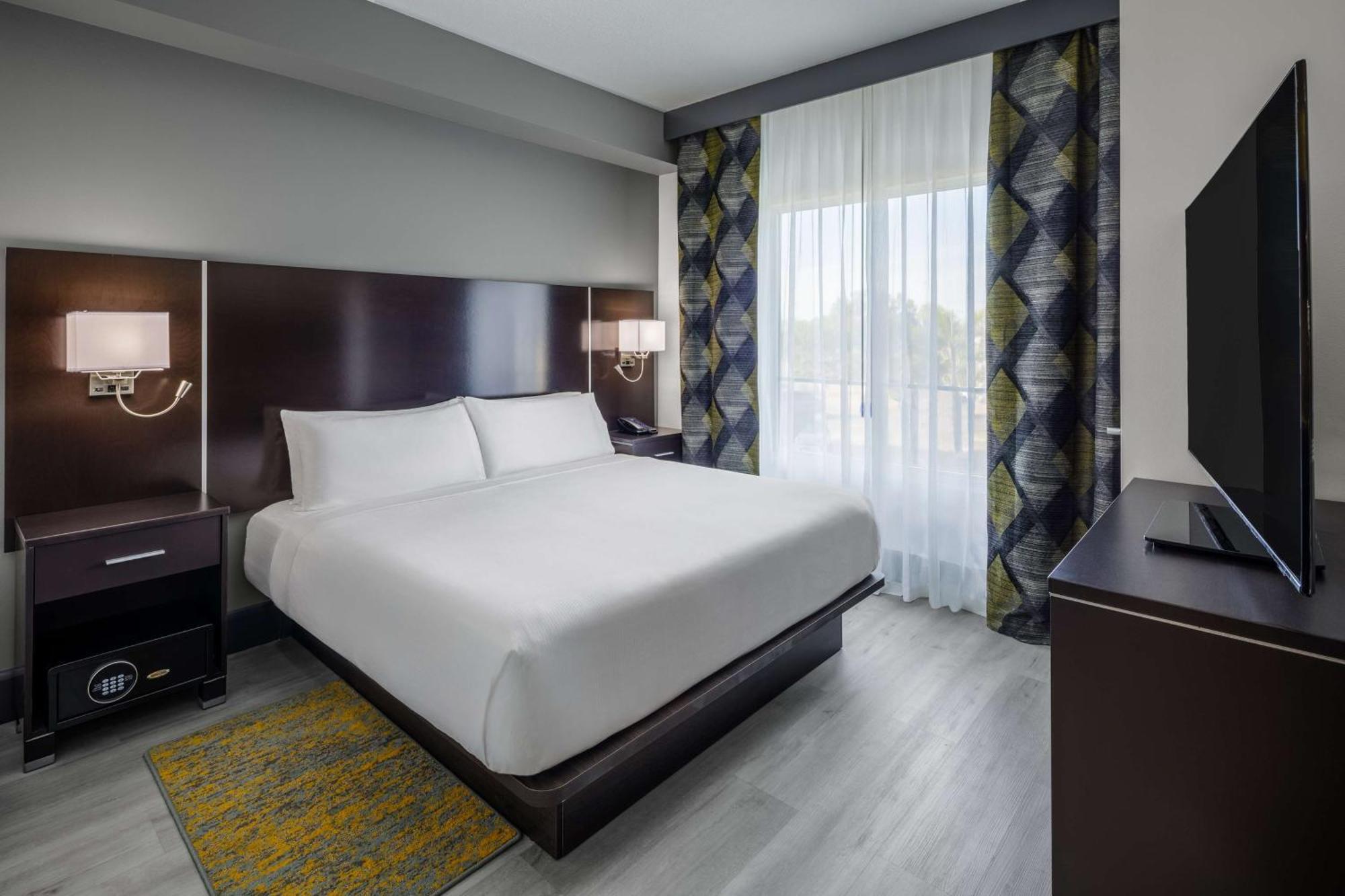 Doubletree By Hilton Sarasota Bradenton Airport Hotel Bagian luar foto