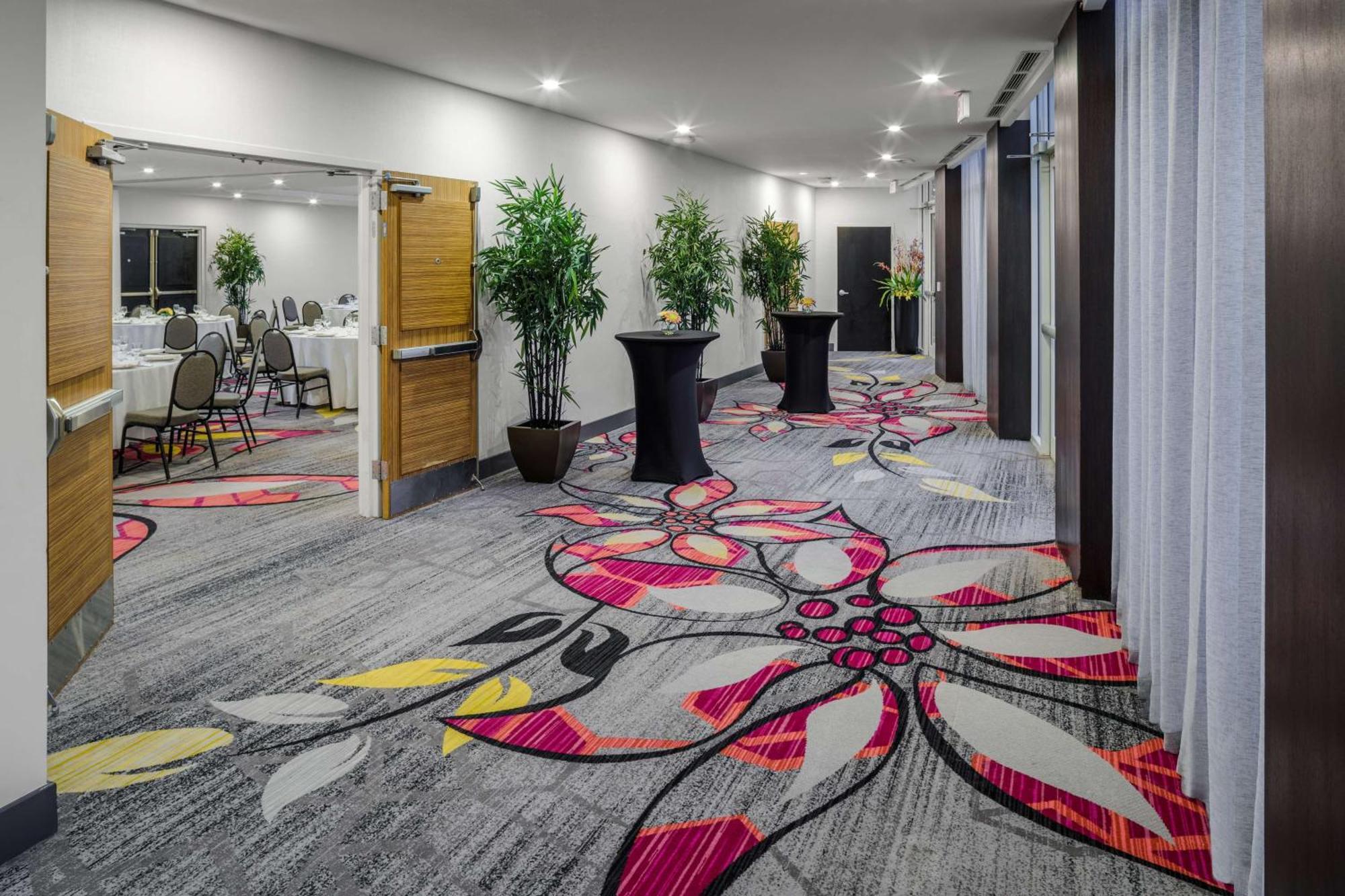 Doubletree By Hilton Sarasota Bradenton Airport Hotel Bagian luar foto