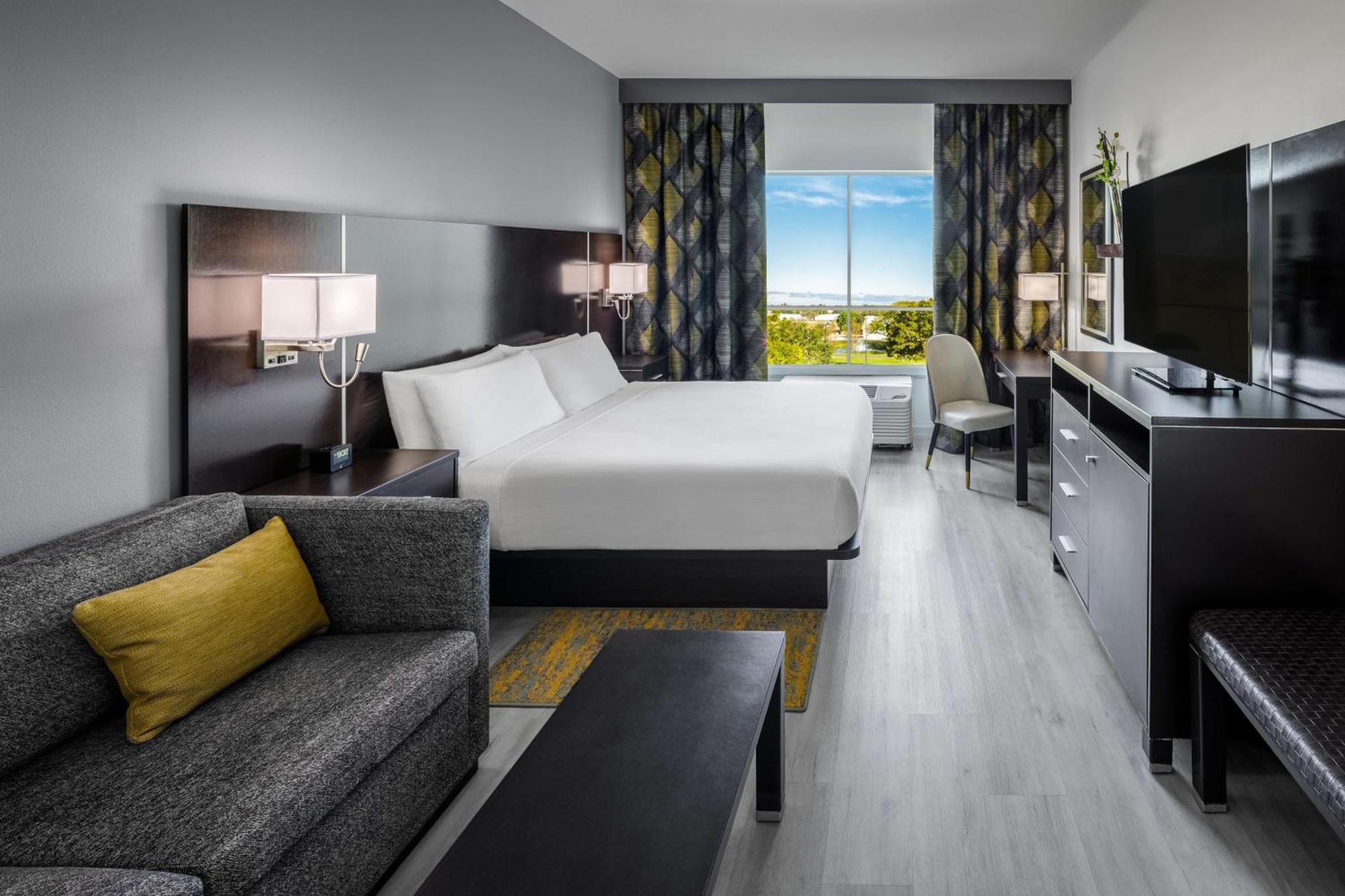 Doubletree By Hilton Sarasota Bradenton Airport Hotel Bagian luar foto