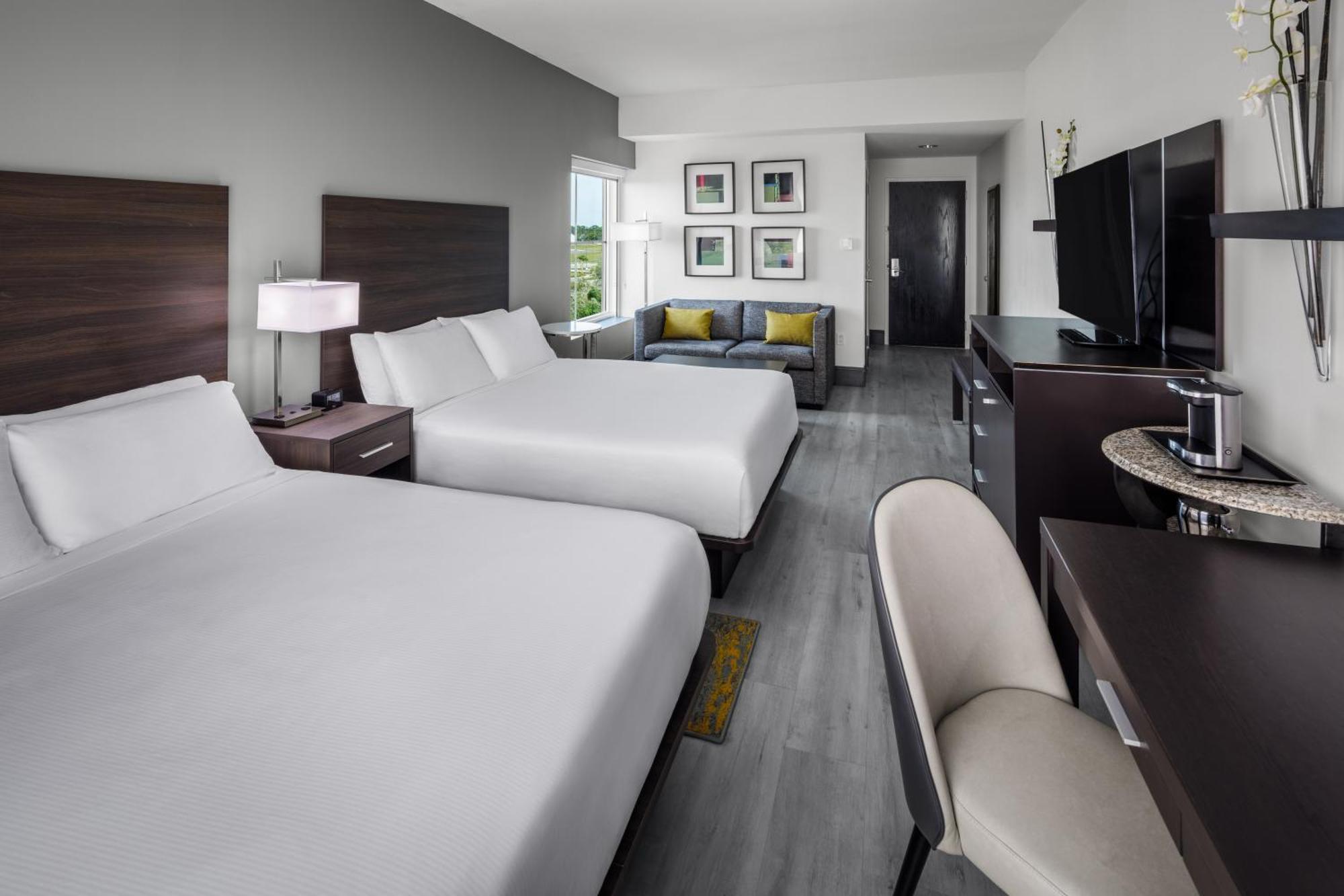 Doubletree By Hilton Sarasota Bradenton Airport Hotel Bagian luar foto