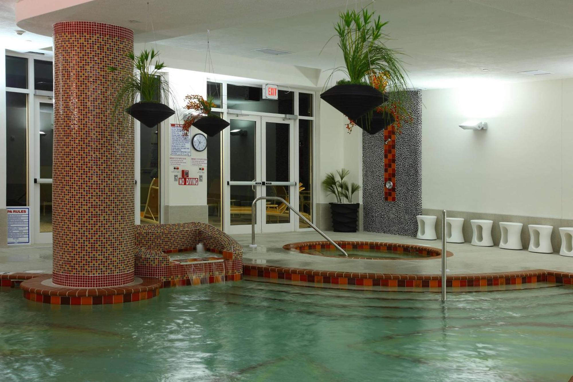 Doubletree By Hilton Sarasota Bradenton Airport Hotel Bagian luar foto